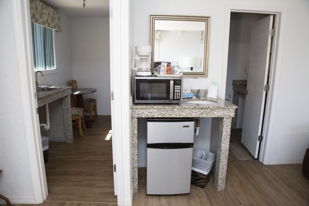 2 Beds With Balcony - Photo 18