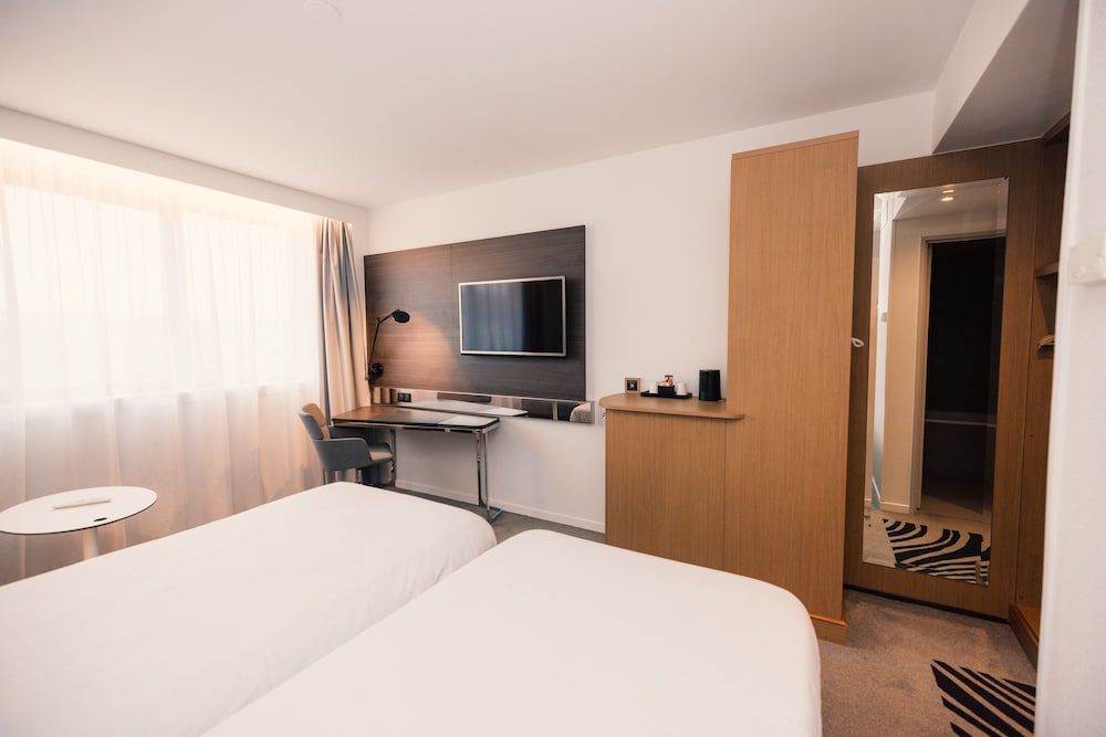Classic Twin Room, Multiple Beds - Photo 10