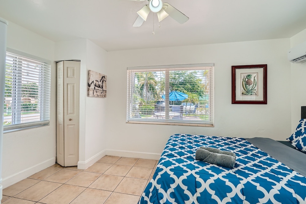Economy Apartment photo 2