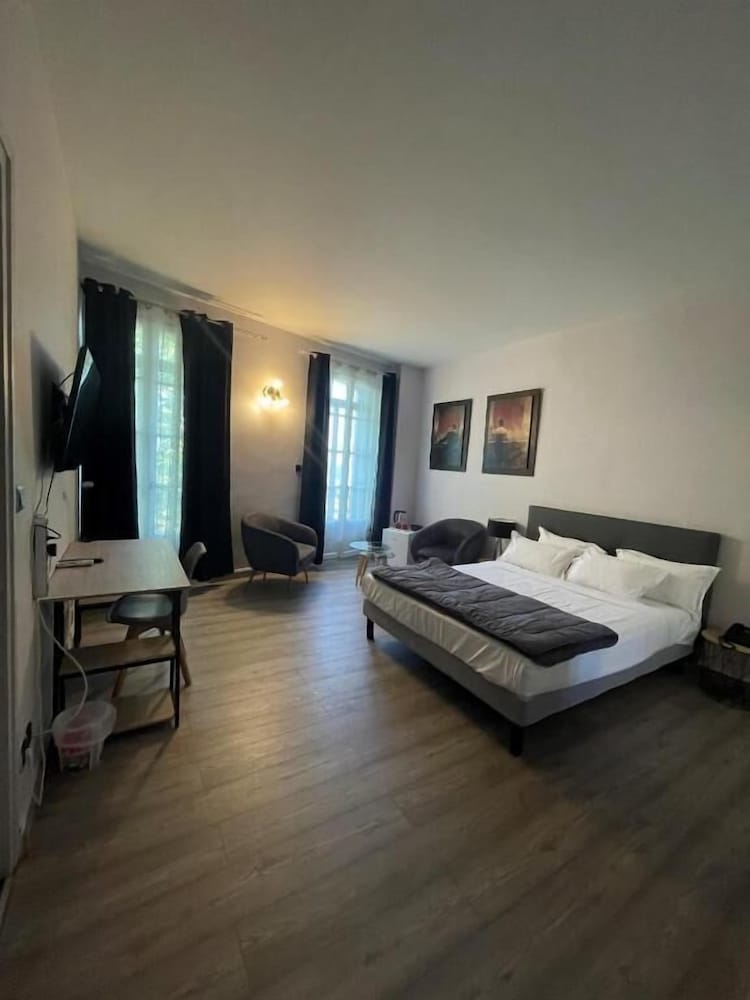 Club Room