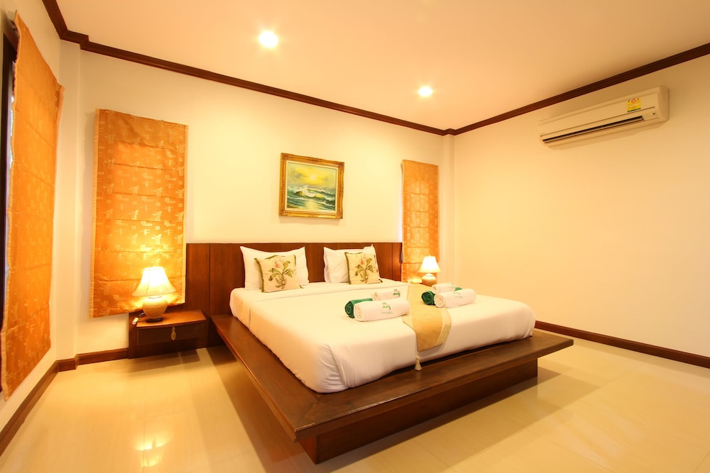 Deluxe Villa