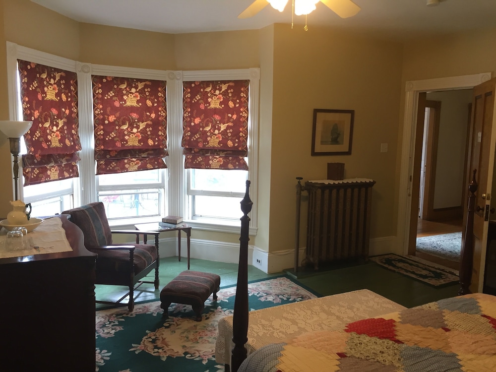 Suite, Multiple Beds (Gabriel) photo 3