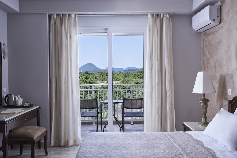 Superior Room, Garden View - Photo 4