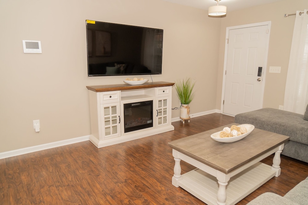 Family House, 4 Bedrooms photo 1