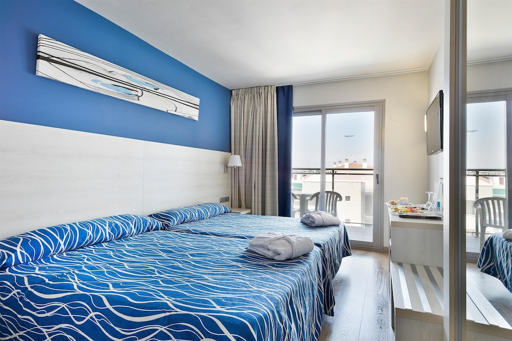 Double Room (1 adult) photo 3