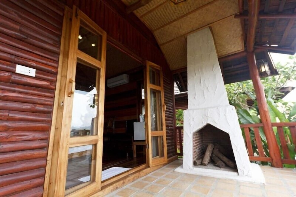 Hut of Love photo 3