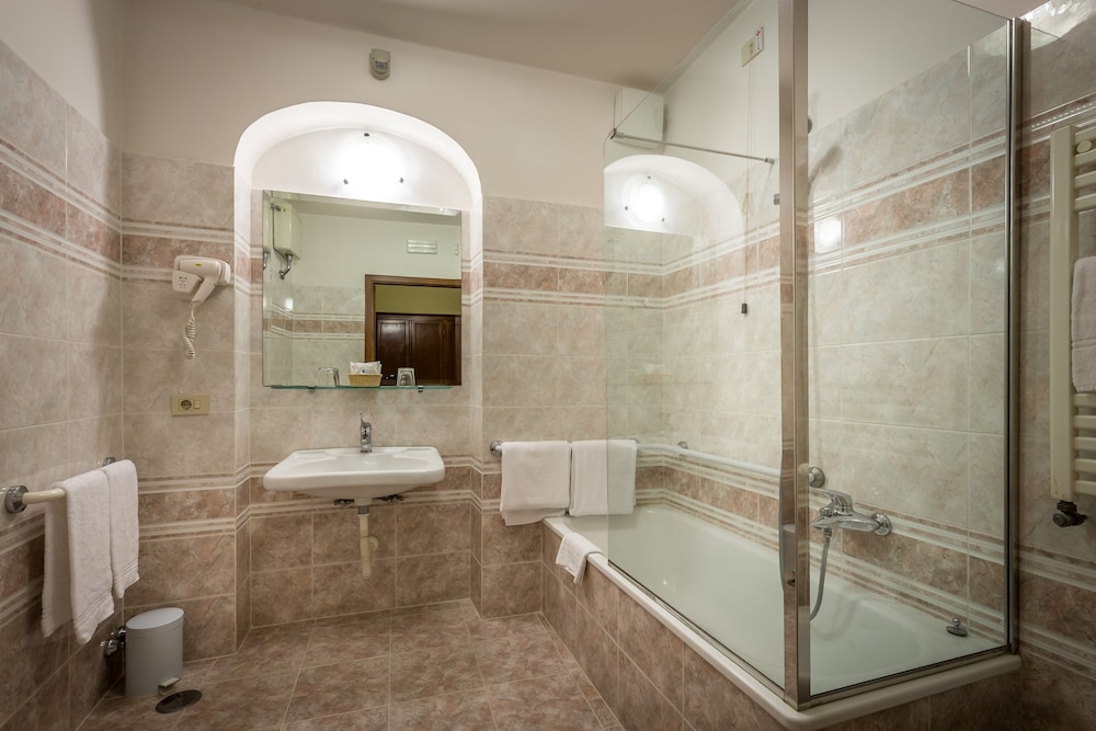 Suite, River View (Baccio) - Photo 6