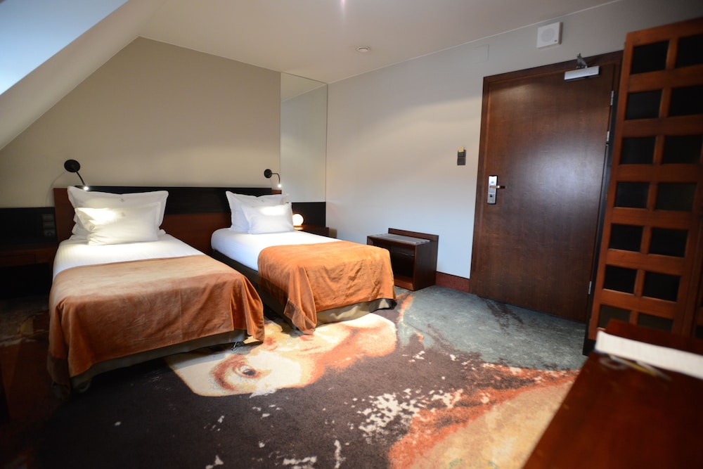 Standard Double Room (Gothic) - Photo 1