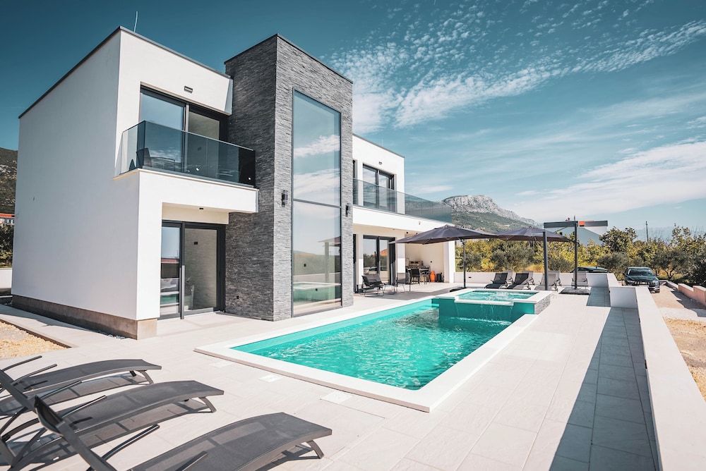 Luxury Villa, Balcony, Ocean View