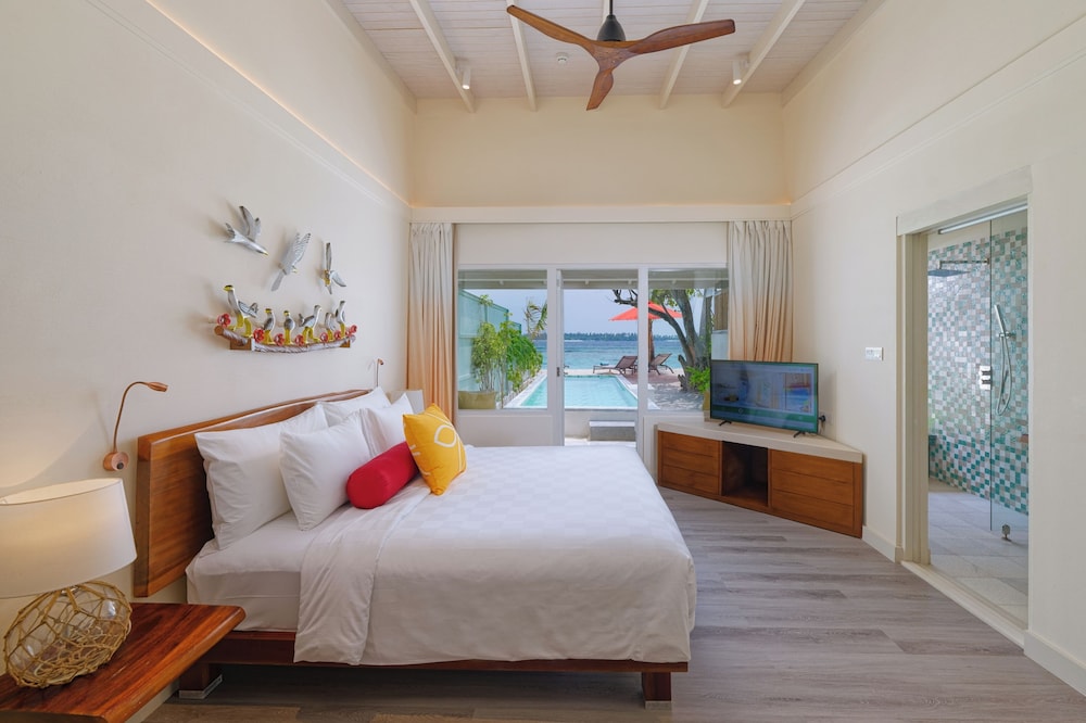 Family Room, 2 Bedrooms, Private Pool, Beach View photo 3