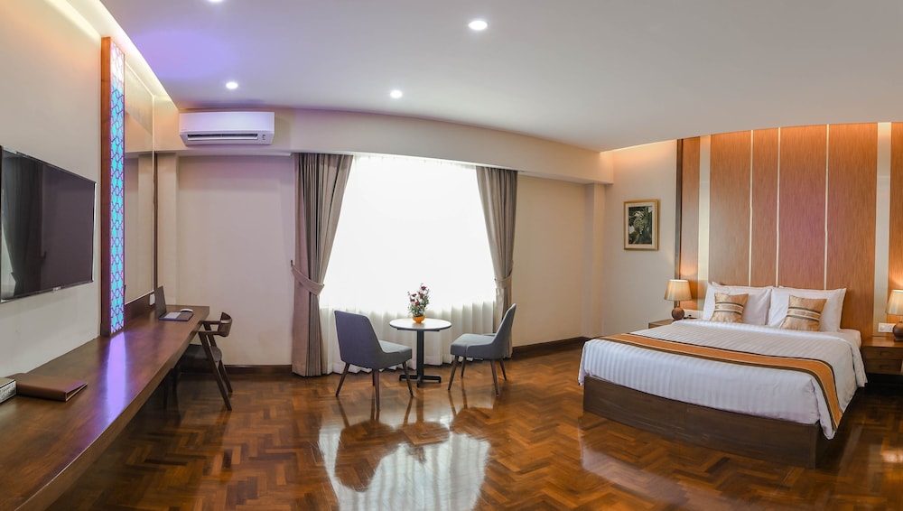 Suite photo 1