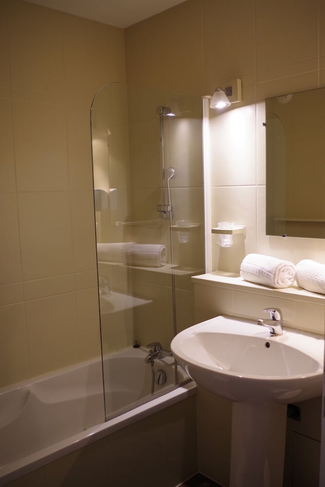 Standard Double Room - Photo 5