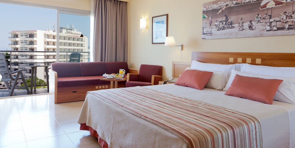 Superior Double Room, Balcony, Sea View photo 2