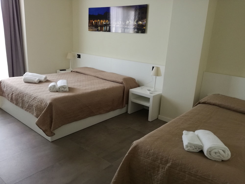 Panoramic Triple Room photo 1