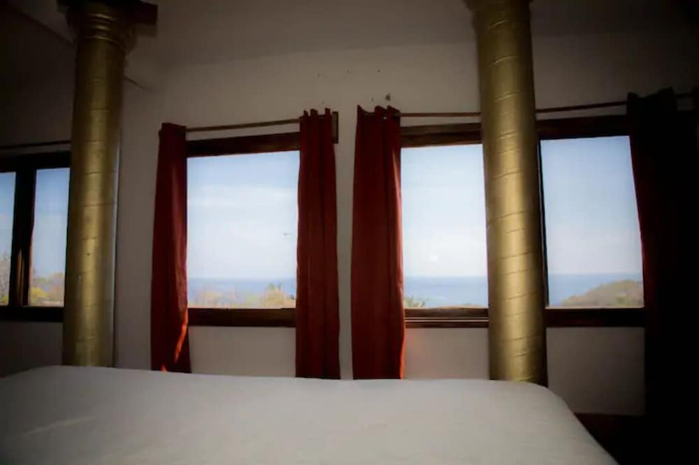 House, Balcony, Sea View photo 3