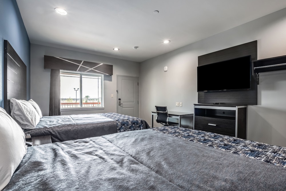 Basic Room, 2 Queen Beds, Smoking photo 1