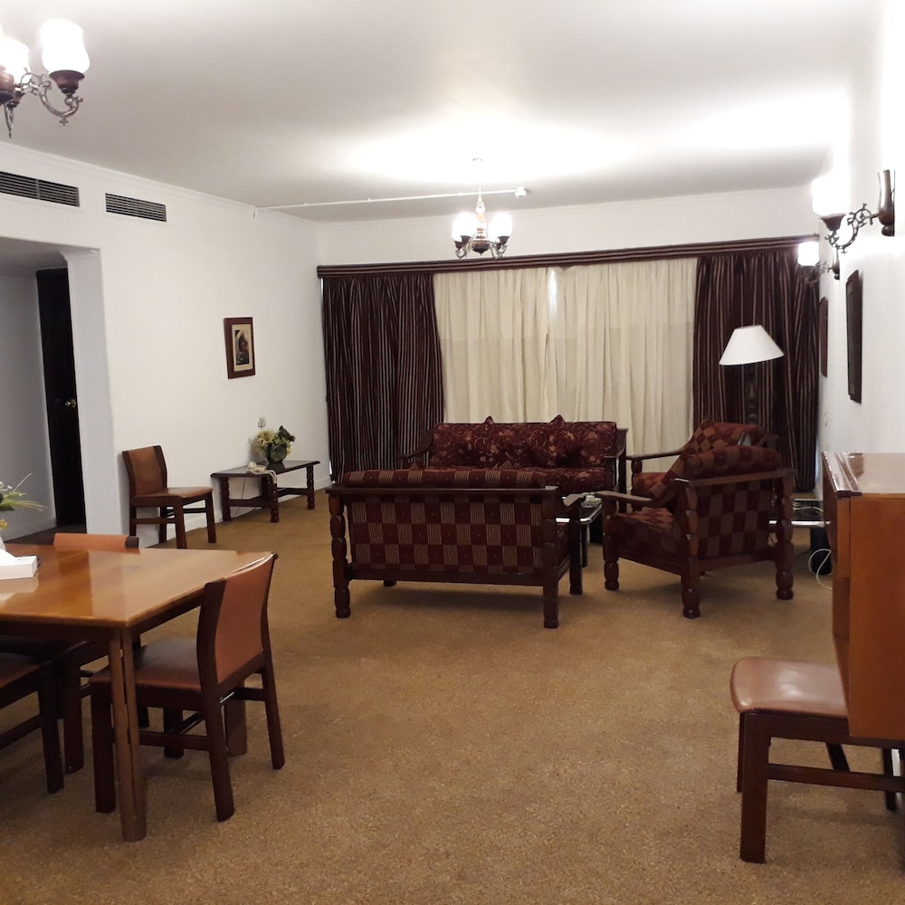 Deluxe Studio Suite photo 3