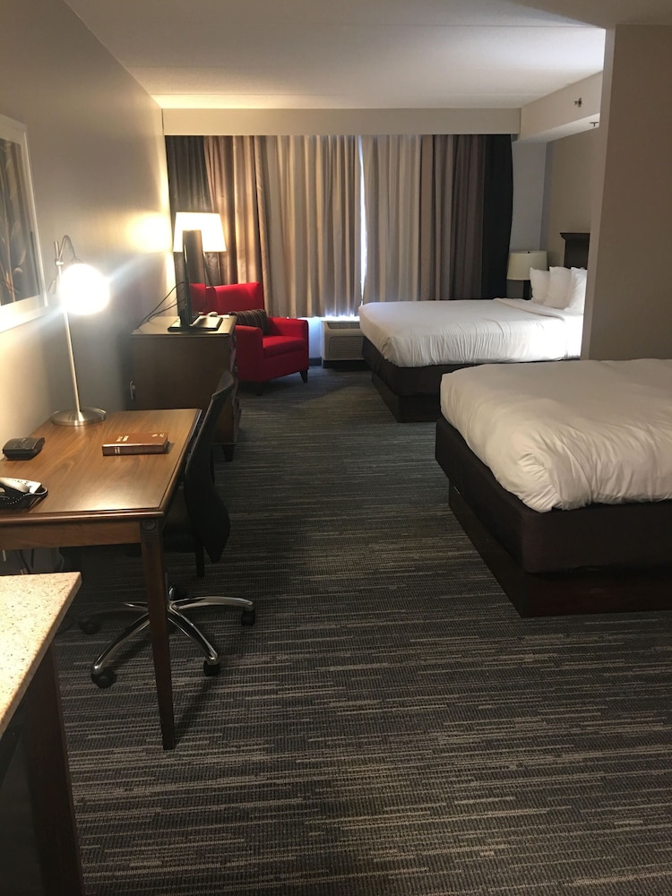 Studio Suite, 1 King Bed, Accessible, Non Smoking (Roll-in Shower) - Photo 3