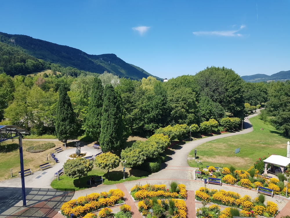 Panorama Comfort double room, balcony, park view photo 2