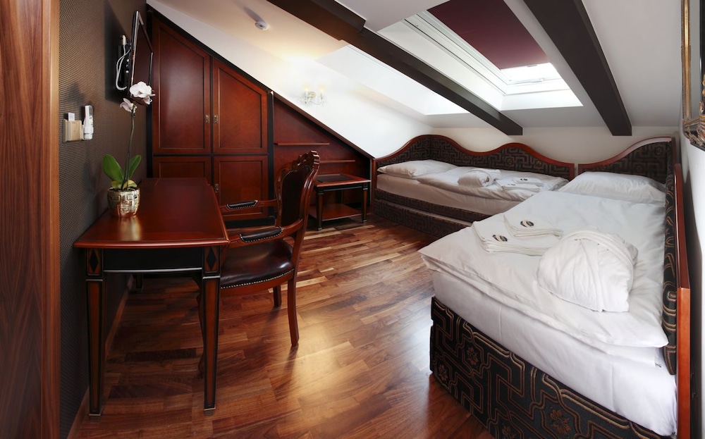 Executive Twin Room