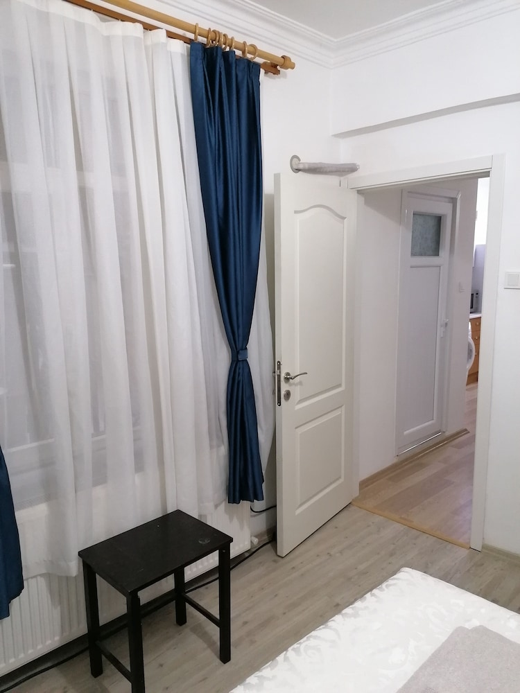Condo, 2 Bedrooms photo 3