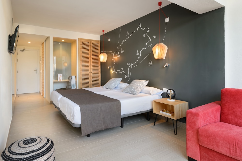 Twin Room (Chill Out - Occupancy 3) photo 2