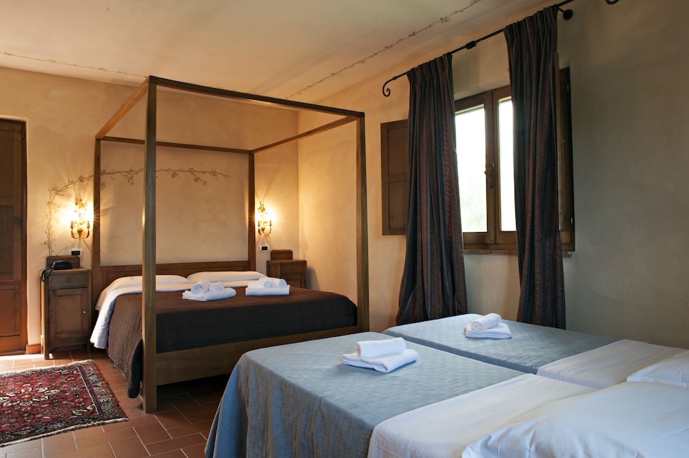 Quadruple Room photo 2