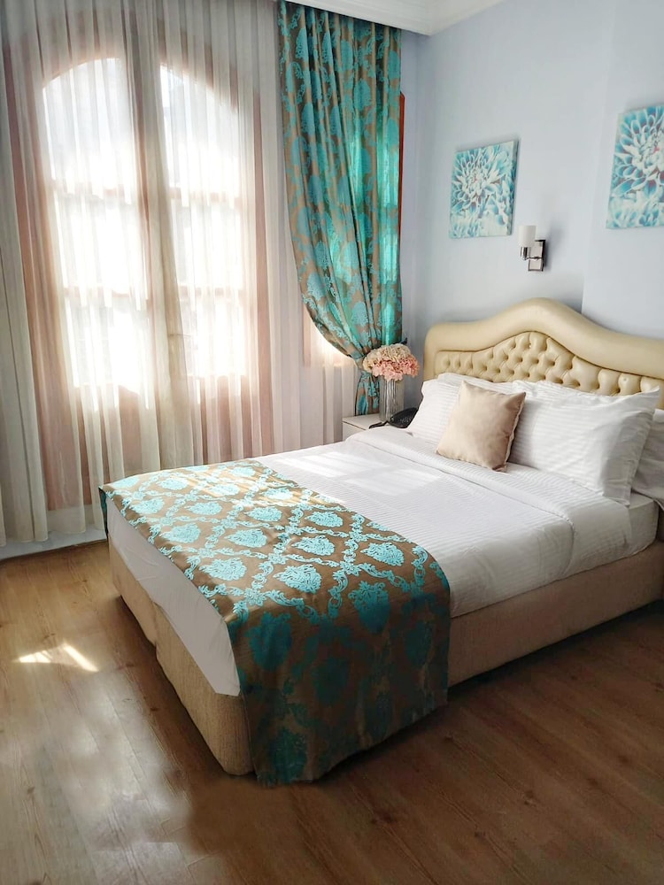 Standard Double Room photo 3