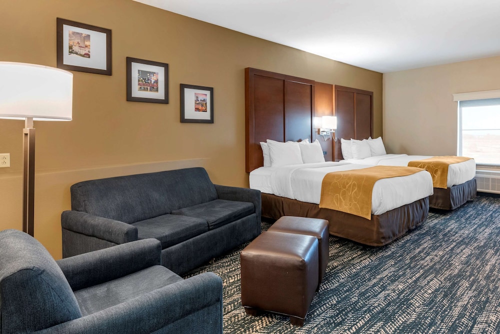 Suite, 2 Queen Beds, Non Smoking photo 1