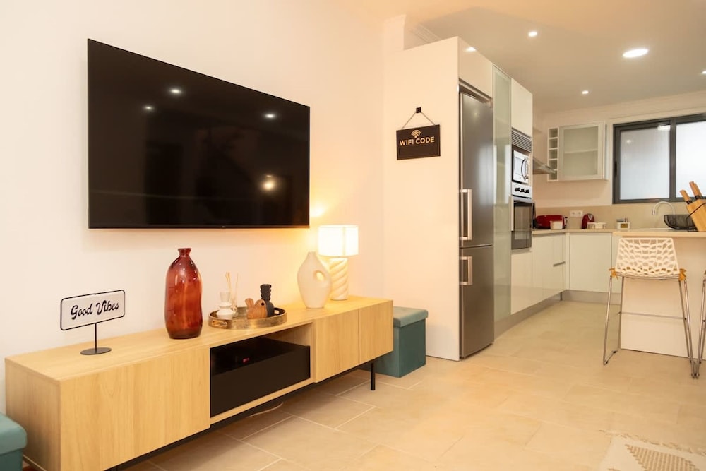Apartment photo 1