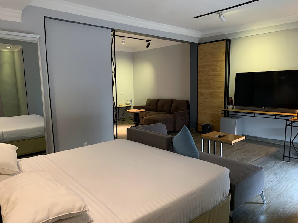 Deluxe Room, Balcony