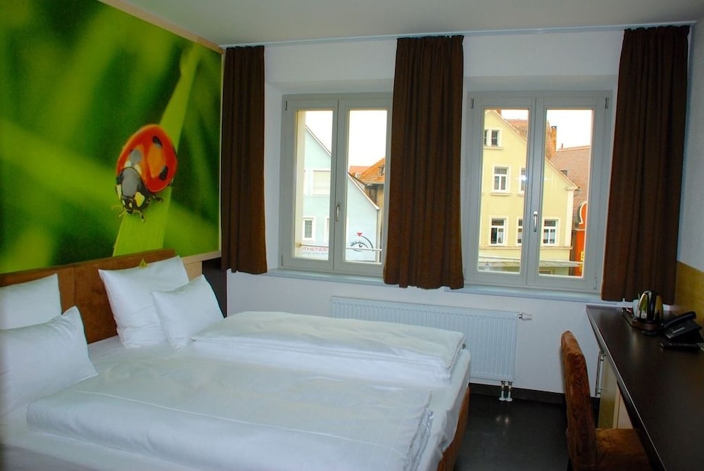Standard Double Room photo 3
