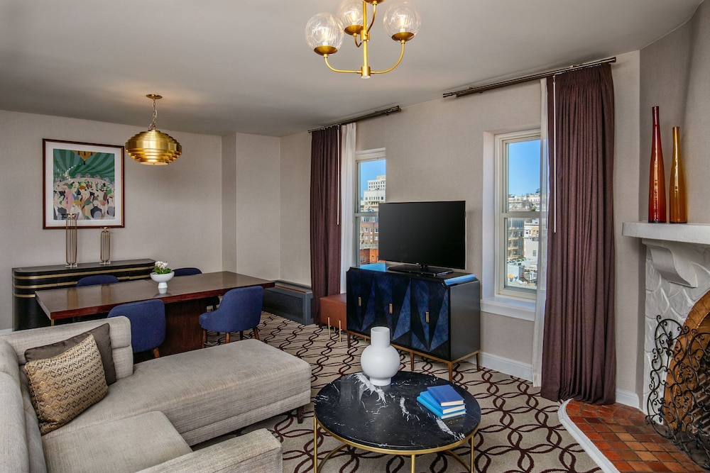 Suite, 1 Bedroom, Balcony