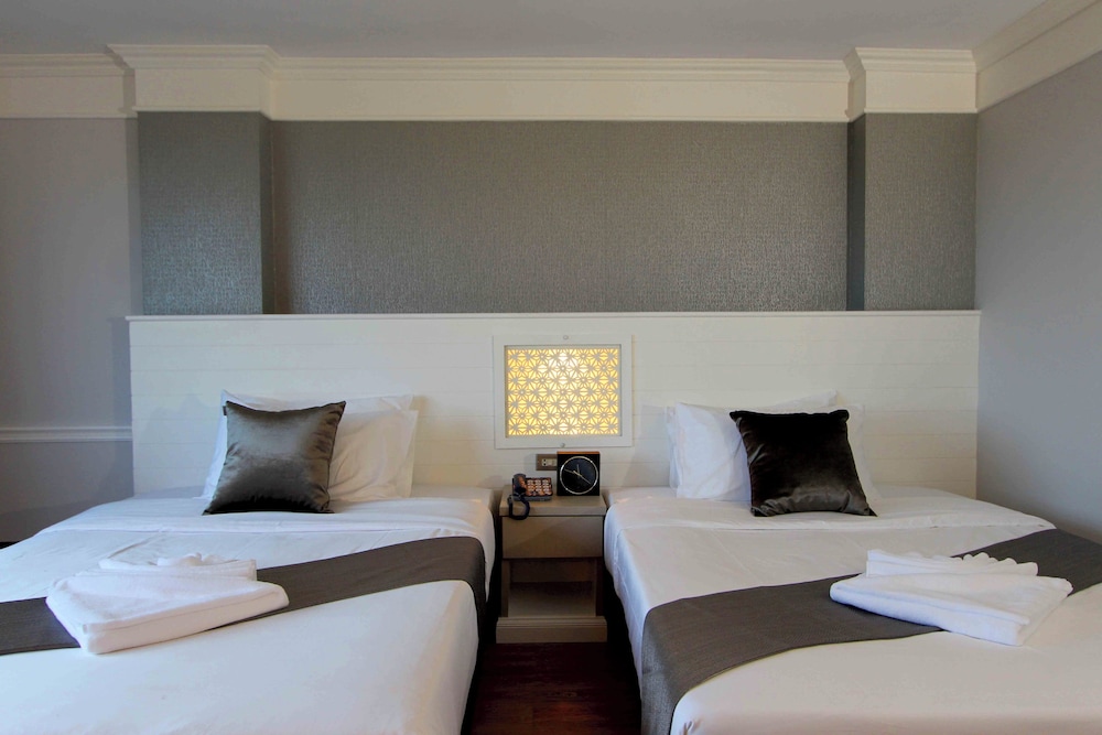 Deluxe Twin Room - Photo 14