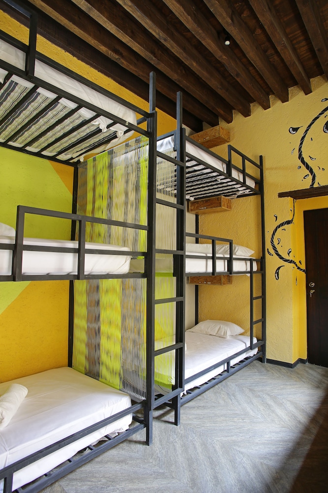 Shared Dormitory, Mixed Dorm, Shared Bathroom (6 Beds) photo 3