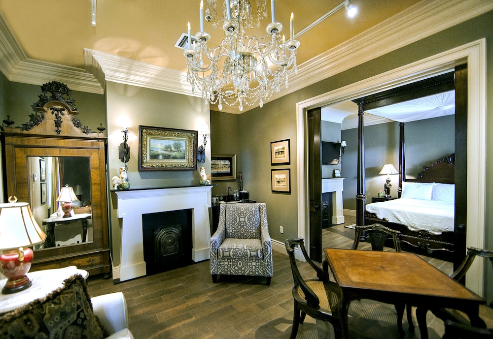 Deluxe Suite photo 1