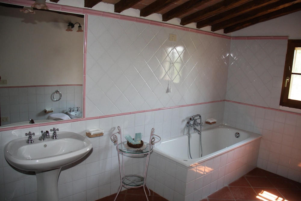 Traditional Apartment (L'Aia) photo 2