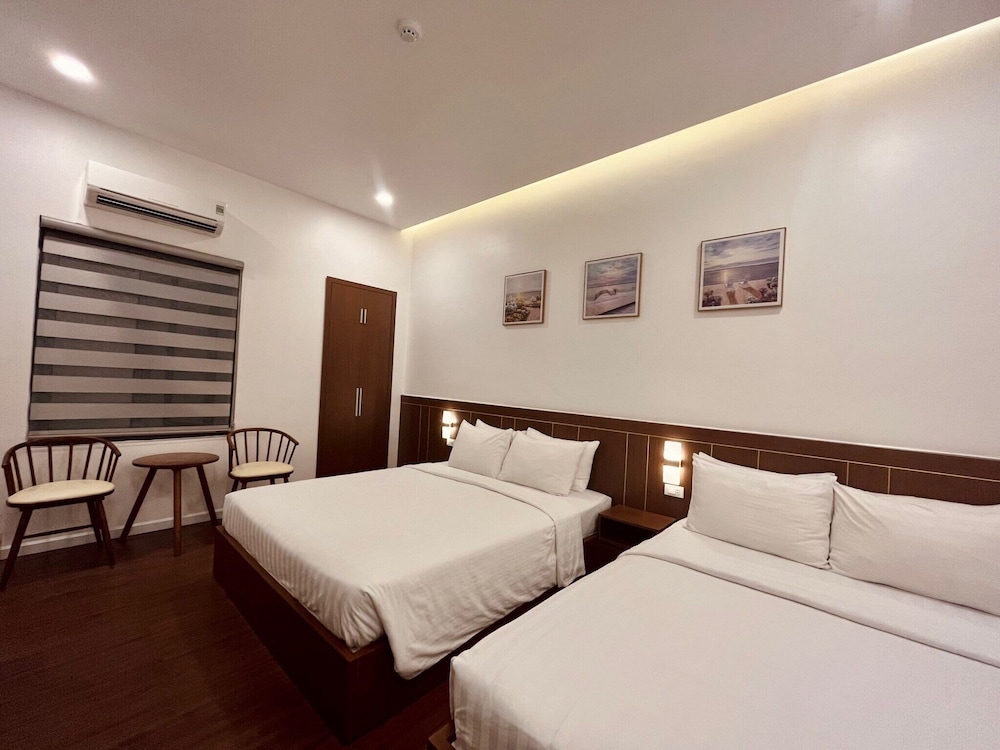 Superior Quadruple Room - Photo 11
