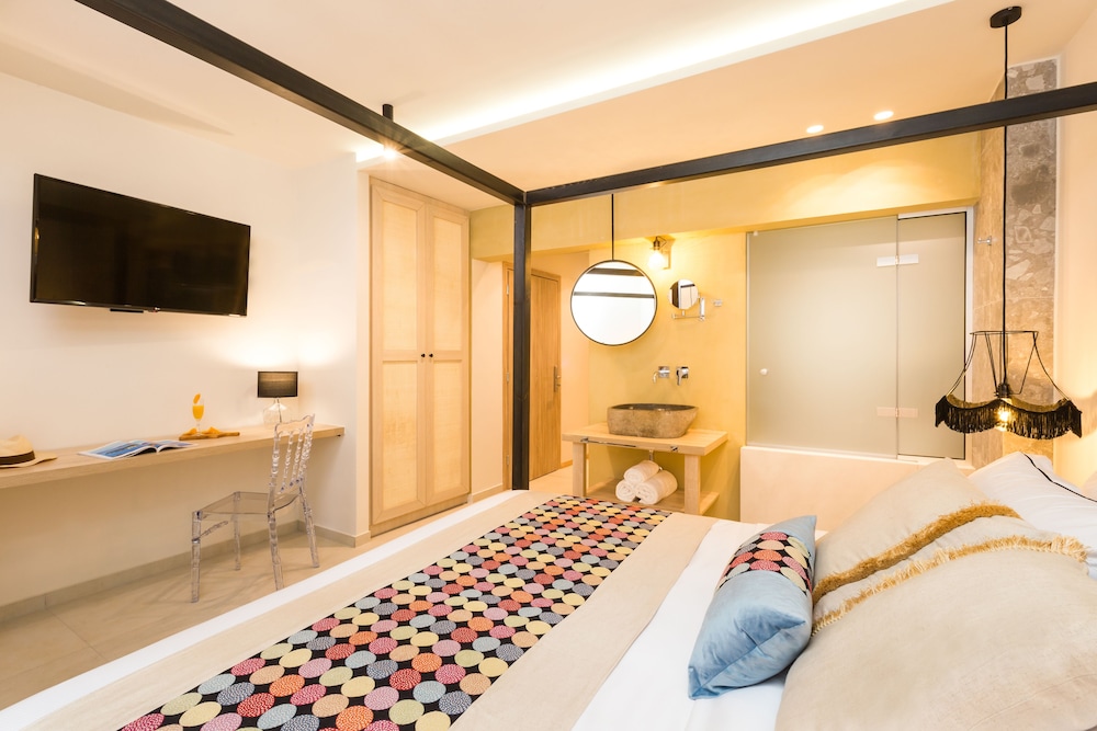 Ground Floor Suite with Hot Tub