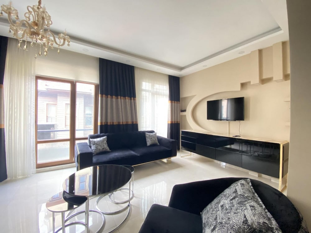 Apartment photo 1
