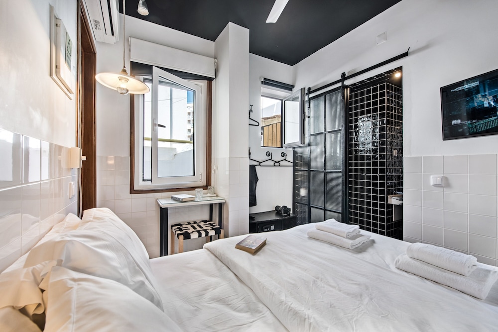 Basic Double Room photo 3