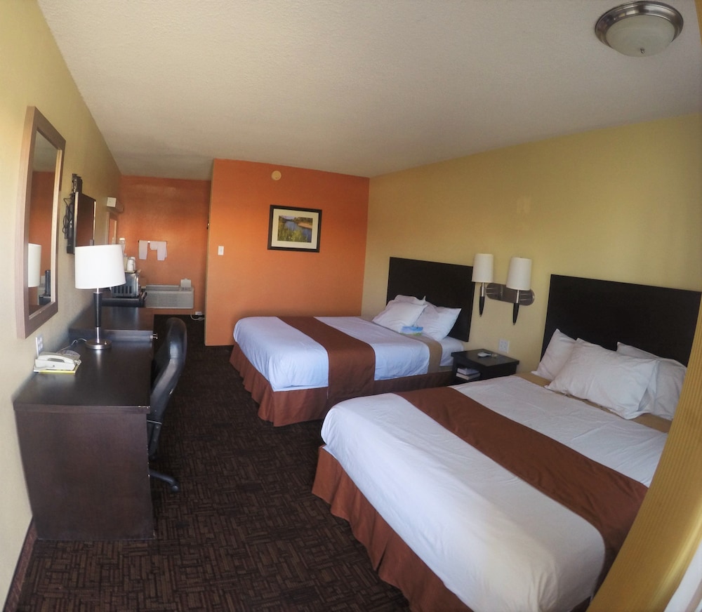 Room, 2 Queen Beds, Non Smoking photo 2