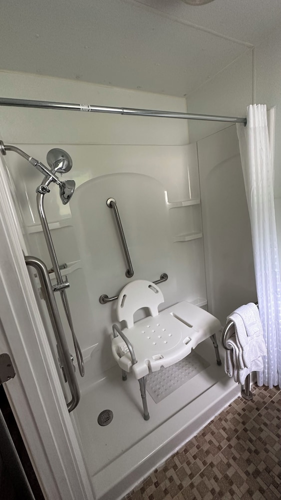 Deluxe Double Room, Accessible - Photo 2