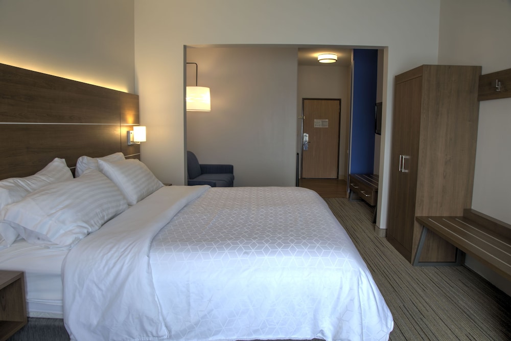 Executive Room, 1 king bed with sofa bed photo 3