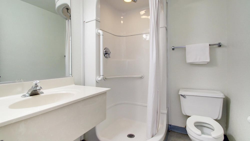 Deluxe Room, 2 Double Beds, Non Smoking, Refrigerator & Microwave
