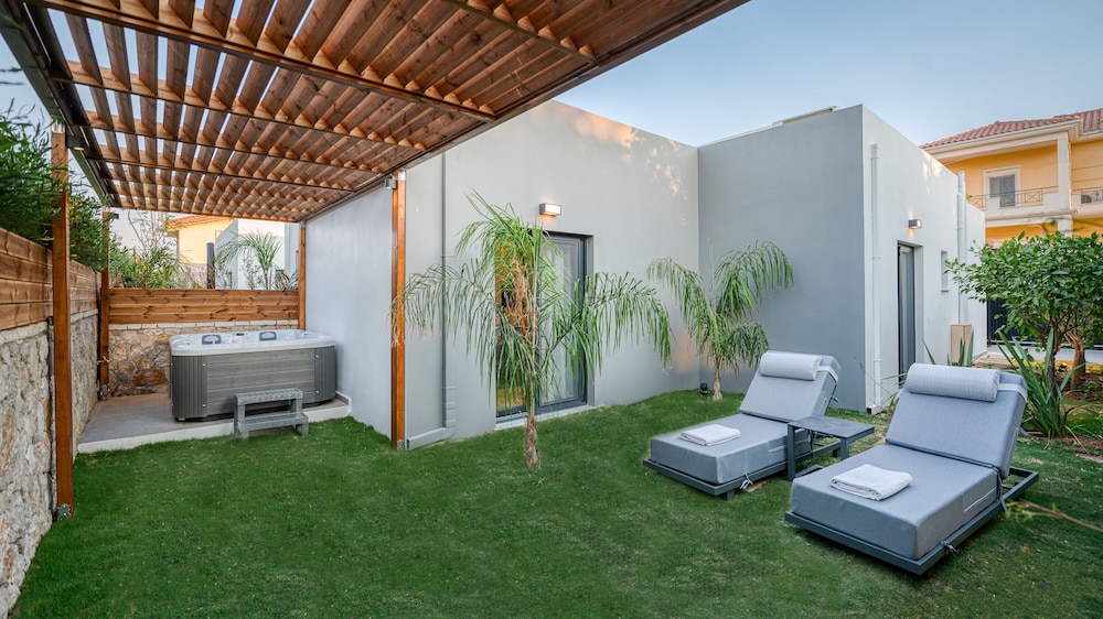 Villa, 3 Bedrooms, Private Pool - Photo 9
