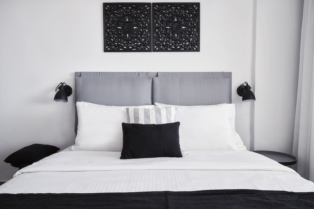 Two bedroom suite with Jetted Tub, Caldera view