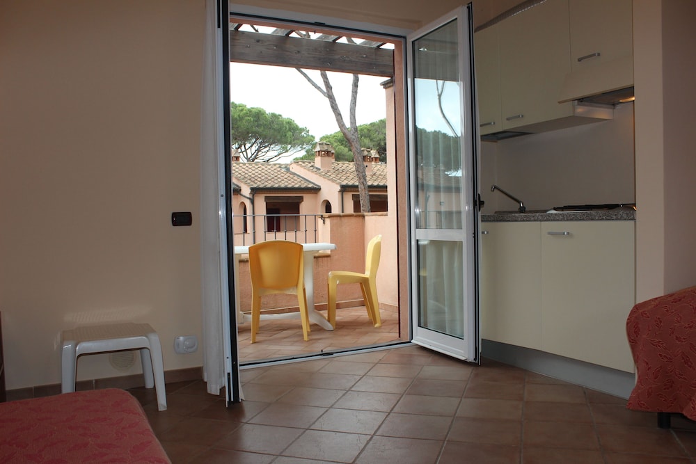 Studio, Terrace