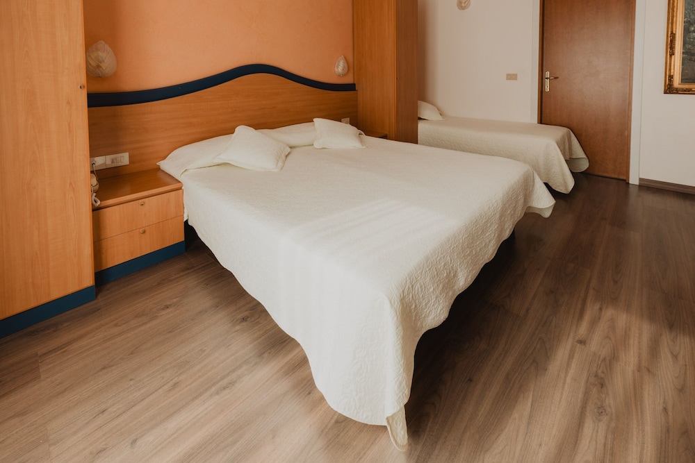 Triple Room - Photo 4