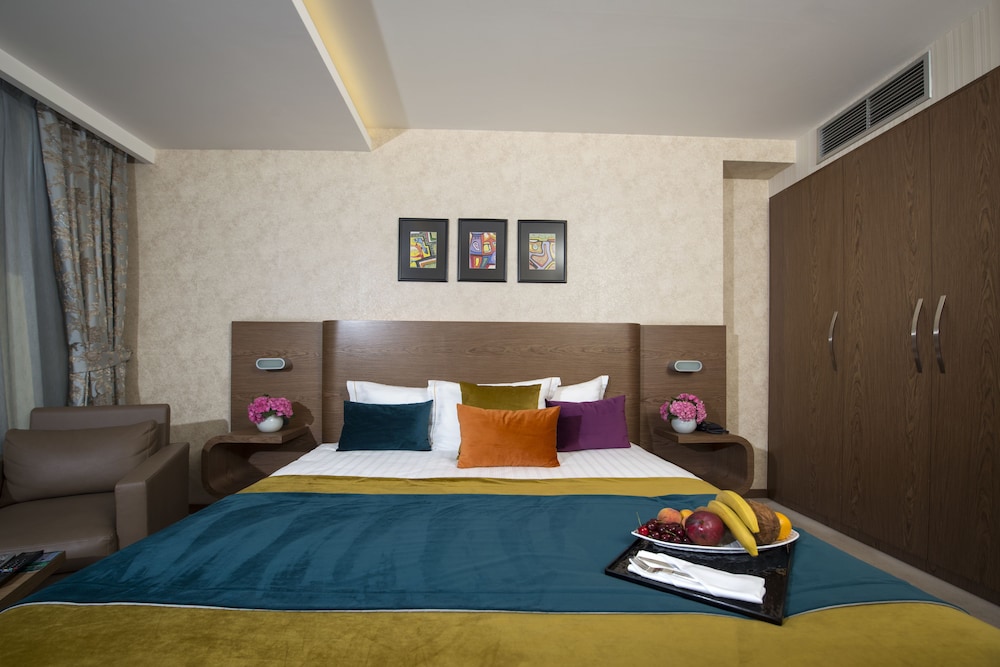 Standard Double Or Twin Room - Photo 3